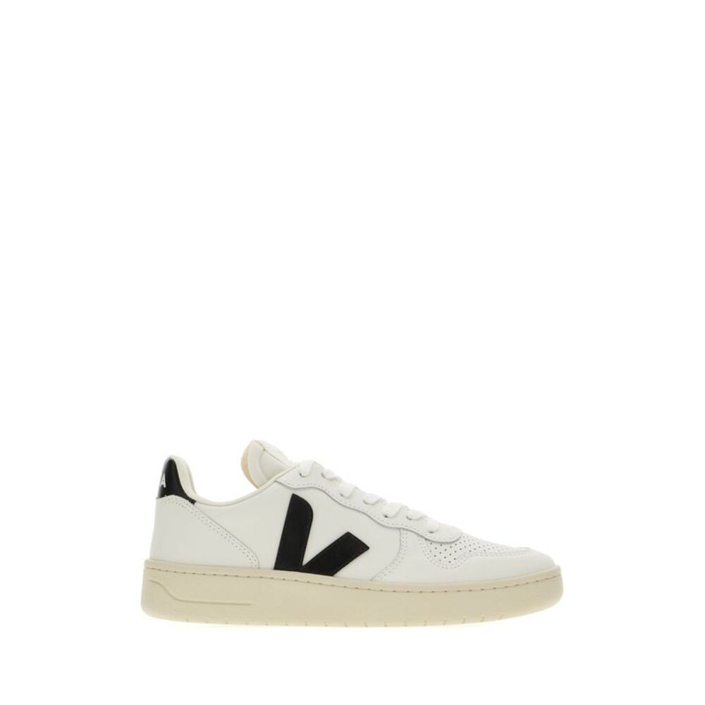 Veja Woman Shoes Sneakers